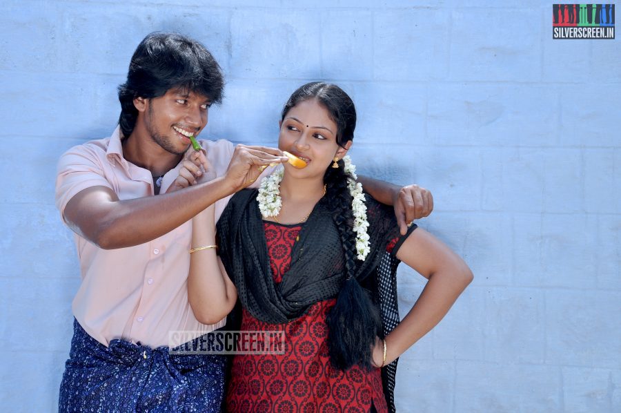 Actor Irfan and Actress Arundhathi in Pongi Ezhu Manohara Movie Stills