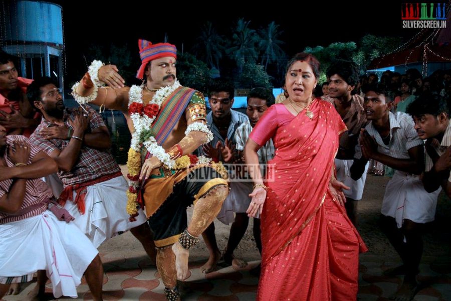 Actor Thambi Ramaiah and Actress Kovai Sarala in Retta Vaalu Movie Stills
