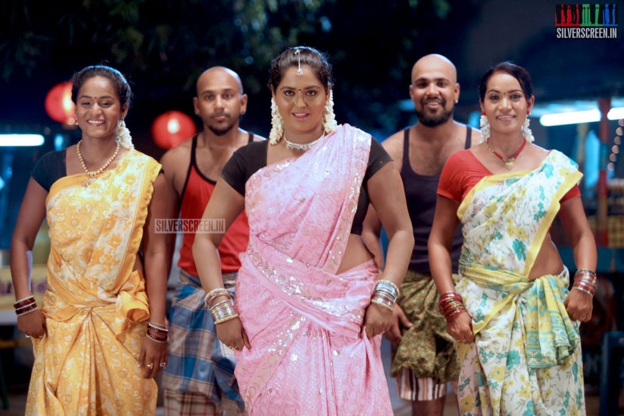 Tamilselvanum Kalaiselviyum Movie Stills