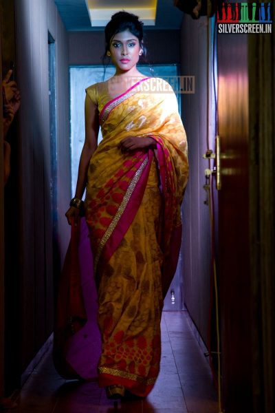 Model Gayathri Reddy at Toni & Guy Salon Launch in Mylapore HQ pics