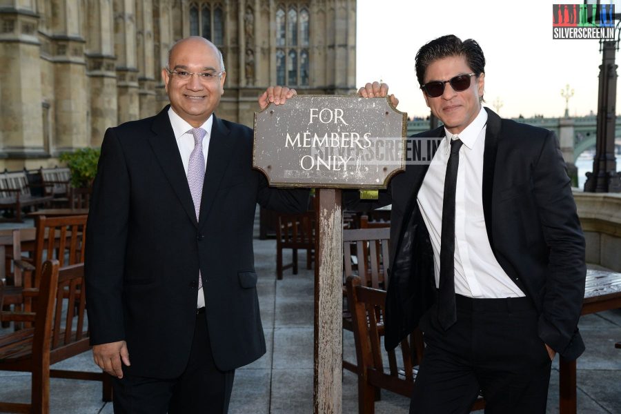 Actor Shah Rukh Khan Receives Global Diversity Award Stills