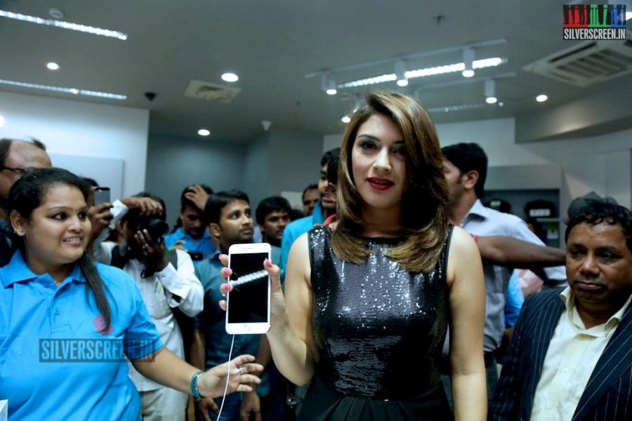 Actress Hansika Launches iPhone 6 Stills