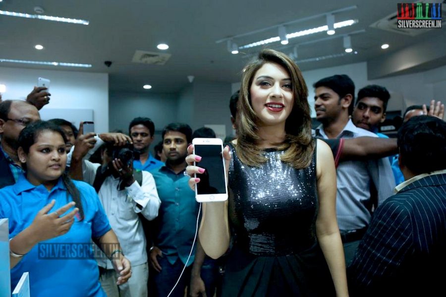 Actress Hansika Launches iPhone 6 Stills