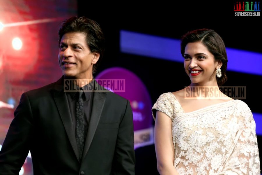 Actress Deepika Padukone and Shahrukh Khan at the Happy New Year Movie Fashion Show Promo for Palam Silks, Chennai