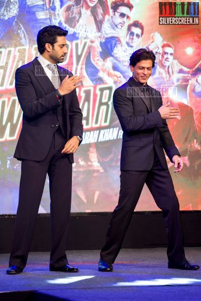 Actor Abhishek Bachchan and Shahrukh Khan at Palam Silks SILKLINE 2015 Fashion Show for Happy New Year Movie Promo