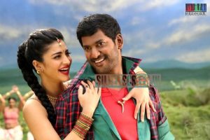 Actor Vishal and Actres Shruti Haasan in Poojai Movie Stills