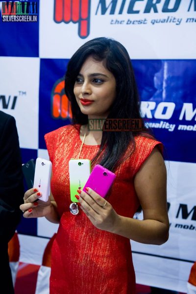 Actress Nandita at a Smart Phone Launch Photos