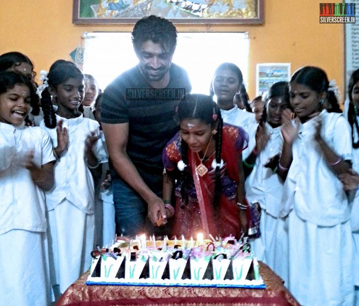 Arun Vijay Celebrates Birthday at Udhavum Karangal Stills