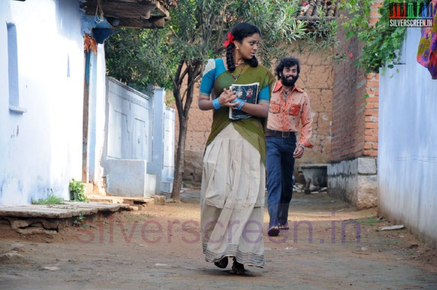 Actor Chaithanya Krishnan and Actress Chandini Tamilarasan in Porkuthirai Movie Stills