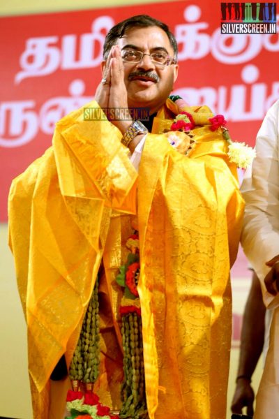 Vairamuthu Felicitates MP Tarun Vijay