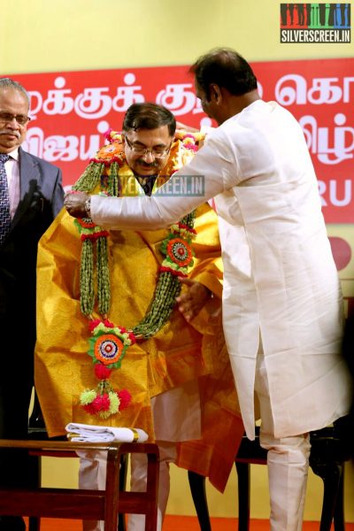 Vairamuthu Felicitates MP Tarun Vijay