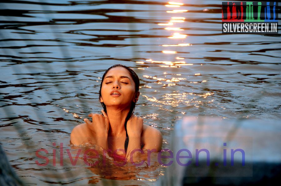 Actress Sunaina in Vanmam Movie Stills