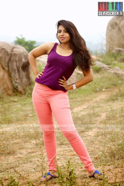 actress-saasha-gopinath-photoshoot-stills-024.jpg