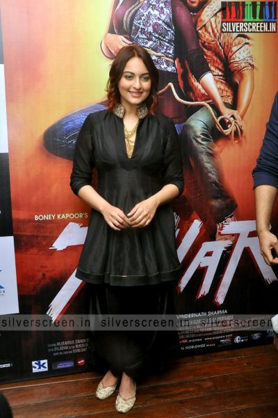 actress-sonakshi-sinha-promotes-tevar-at-hyderabad-photos-051.jpg