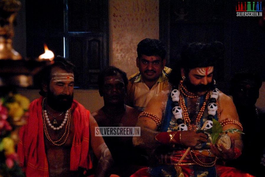 Otha Kal Mandapam Movie Stills