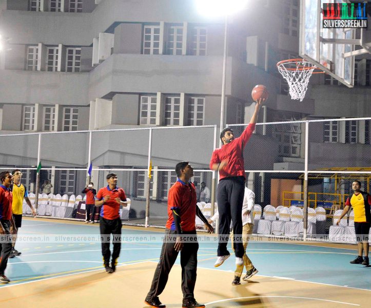 abhishek-bachchan-inaugrated-jamnabai-narsee-school-multisport-court-photos-013.jpg