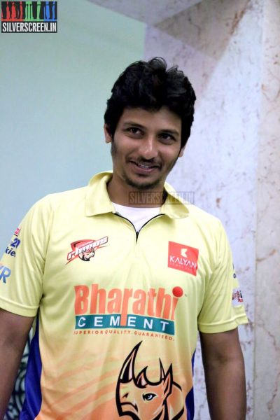 actor-jiiva-ccl-5-chennai-rhinos-press-meet-photos-013.jpg