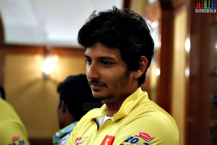 actor-jiiva-ccl-5-chennai-rhinos-press-meet-photos-015.jpg