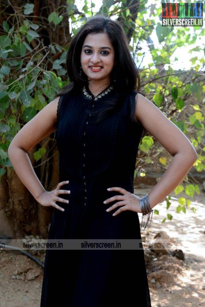actress-nanditha-raj-krishnamma-kalipindi-iddarini-press-meet-photos-031.jpg