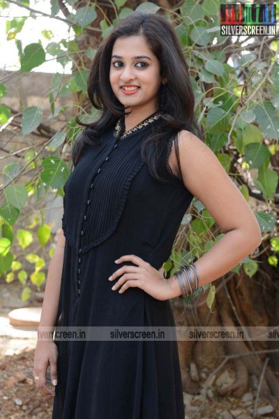 actress-nanditha-raj-krishnamma-kalipindi-iddarini-press-meet-photos-042.jpg