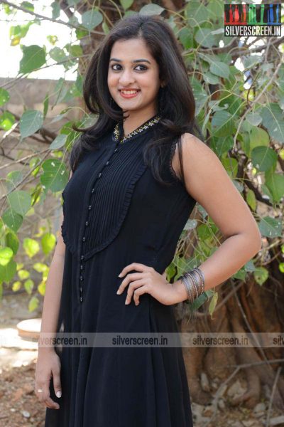actress-nanditha-raj-krishnamma-kalipindi-iddarini-press-meet-photos-043.jpg