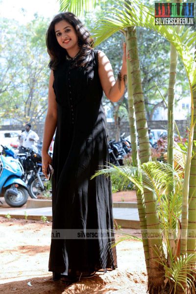 actress-nanditha-raj-krishnamma-kalipindi-iddarini-press-meet-photos-067.jpg