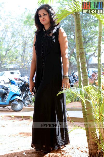 actress-nanditha-raj-krishnamma-kalipindi-iddarini-press-meet-photos-068.jpg