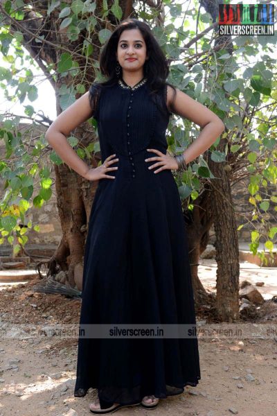 actress-nanditha-raj-krishnamma-kalipindi-iddarini-press-meet-photos-071.jpg