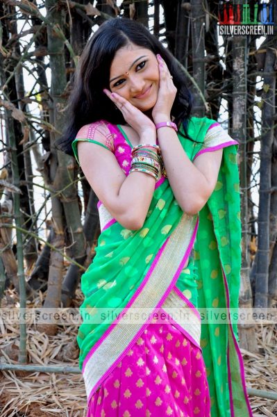 actress-poojitha-photos-008.jpg
