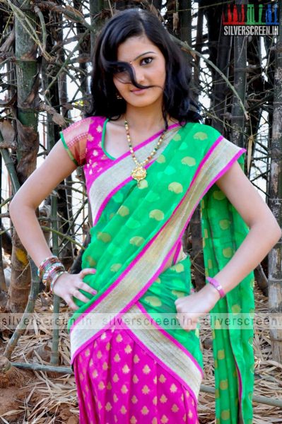 actress-poojitha-photos-012.jpg