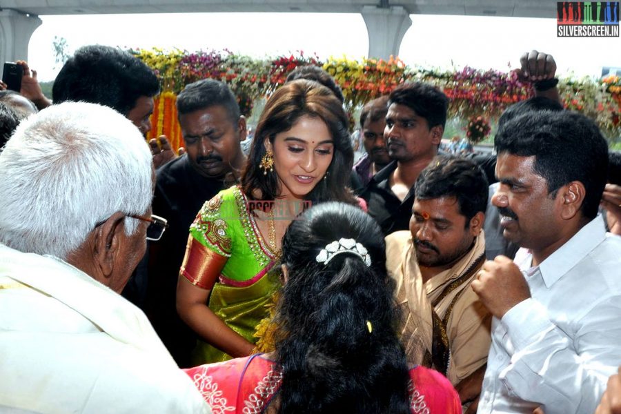 actress-regina-cassandra-launches-chennai-shopping-mall-photos-008.jpg