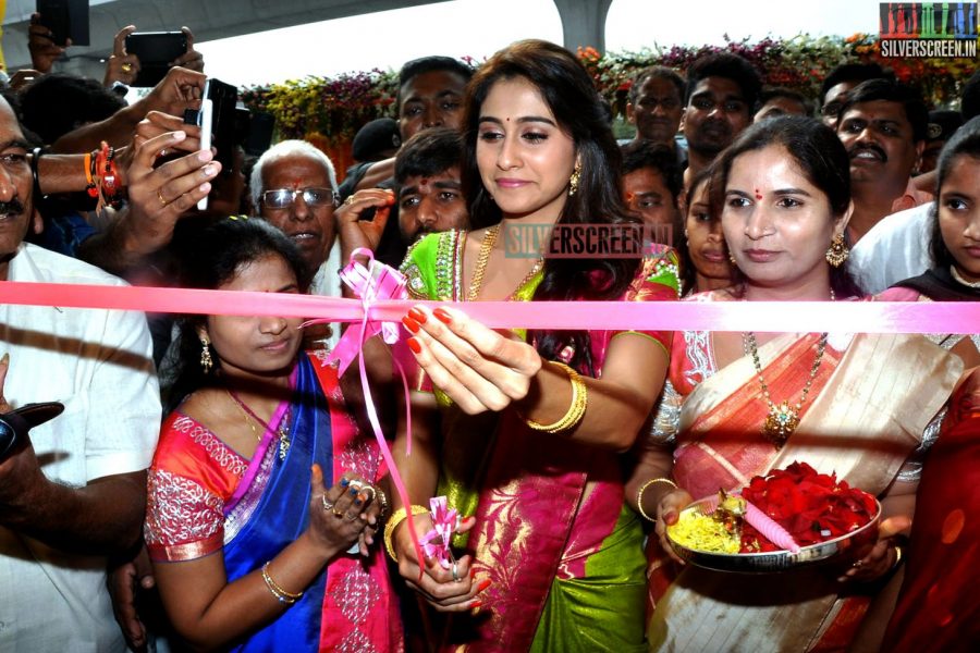 actress-regina-cassandra-launches-chennai-shopping-mall-photos-009.jpg