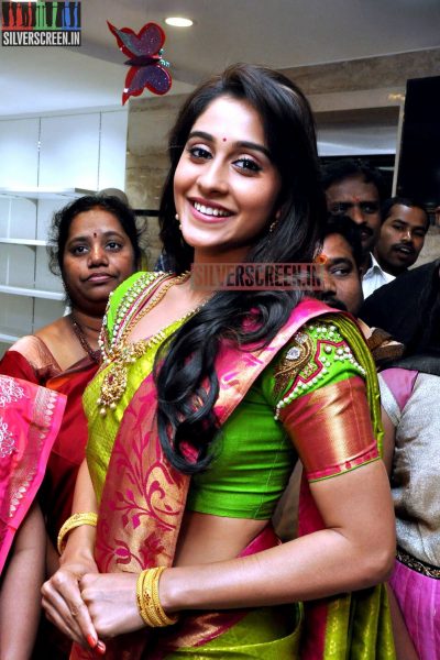 actress-regina-cassandra-launches-chennai-shopping-mall-photos-016.jpg