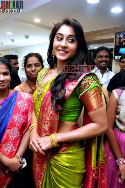 actress-regina-cassandra-launches-chennai-shopping-mall-photos-020.jpg