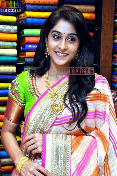 actress-regina-cassandra-launches-chennai-shopping-mall-photos-061.jpg