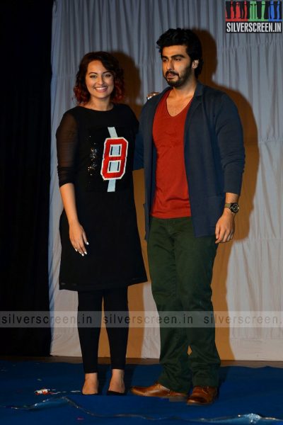 actress-sonakshi-sinha-promotes-tevar-iit-powai-photos-028.jpg