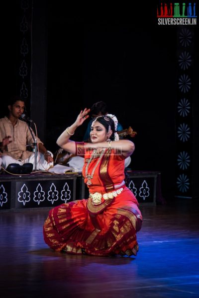 actress-sukanya-dance-recital-hq-photos-002.jpg