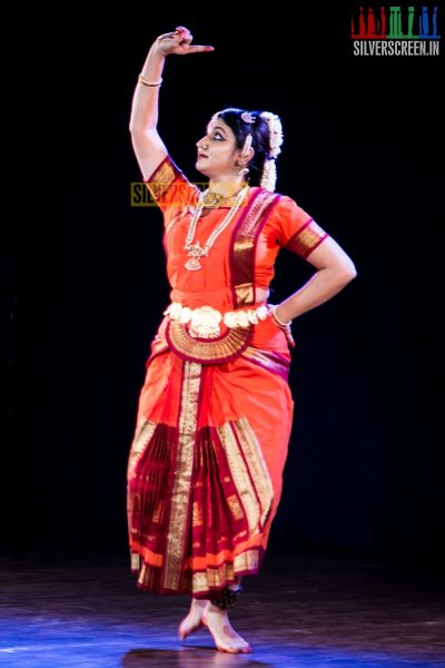 actress-sukanya-dance-recital-hq-photos-013.jpg