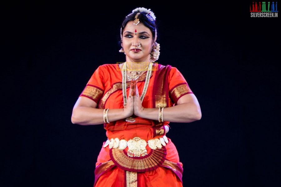 actress-sukanya-dance-recital-hq-photos-016.jpg