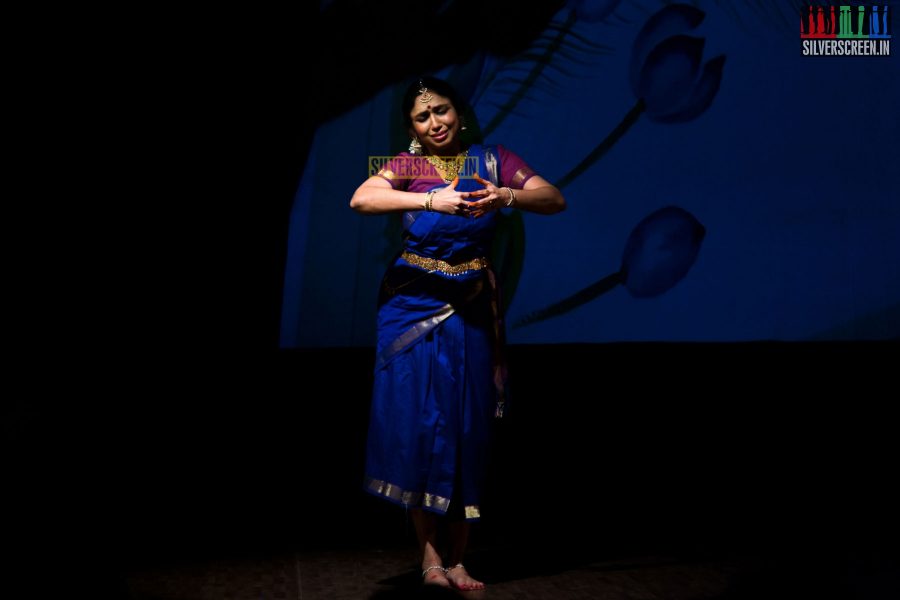 actress-sukanya-dance-recital-hq-photos-026.jpg