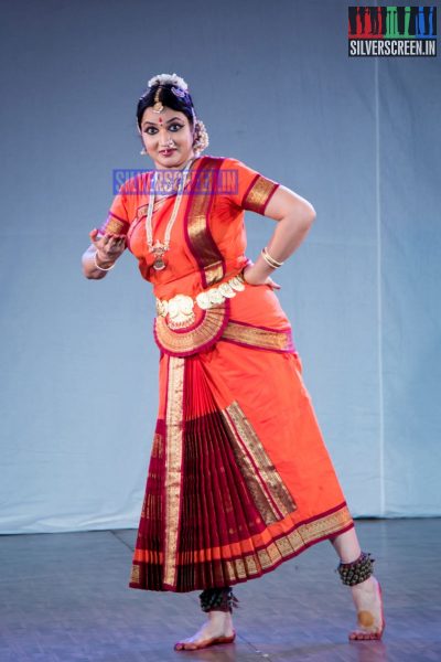 actress-sukanya-dance-recital-hq-photos-031.jpg