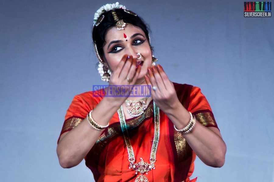 actress-sukanya-dance-recital-hq-photos-032.jpg