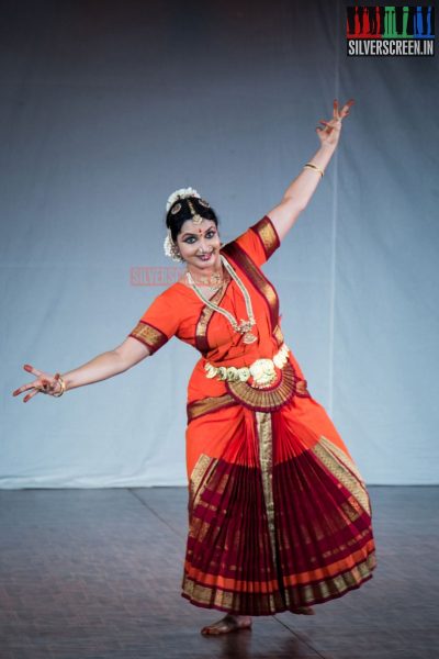 actress-sukanya-dance-recital-hq-photos-035.jpg