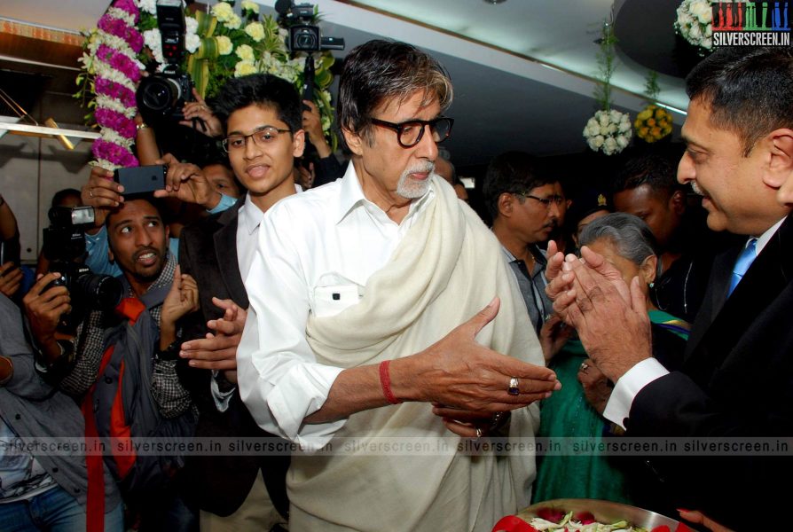 amitabh-bachchan-launches-eye-care-center-photos-030.jpg