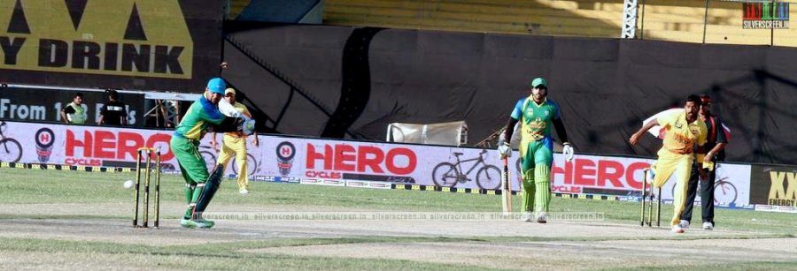 ccl-5-chennai-rhinos-vs-kerala-strikers-match-photos-029.jpg