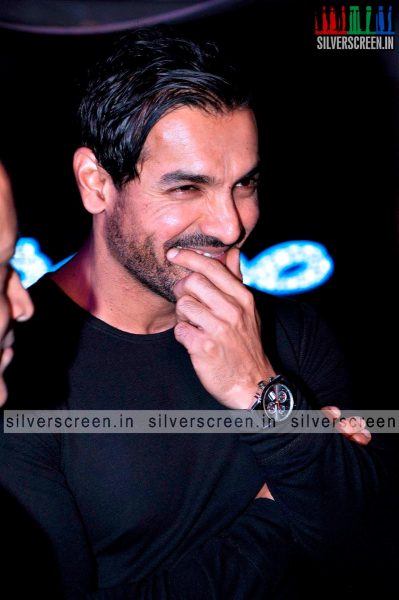 john-abraham-yamaha-fascino-calendar-launch-photos-020.jpg