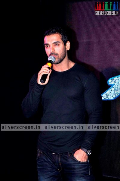 john-abraham-yamaha-fascino-calendar-launch-photos-024.jpg