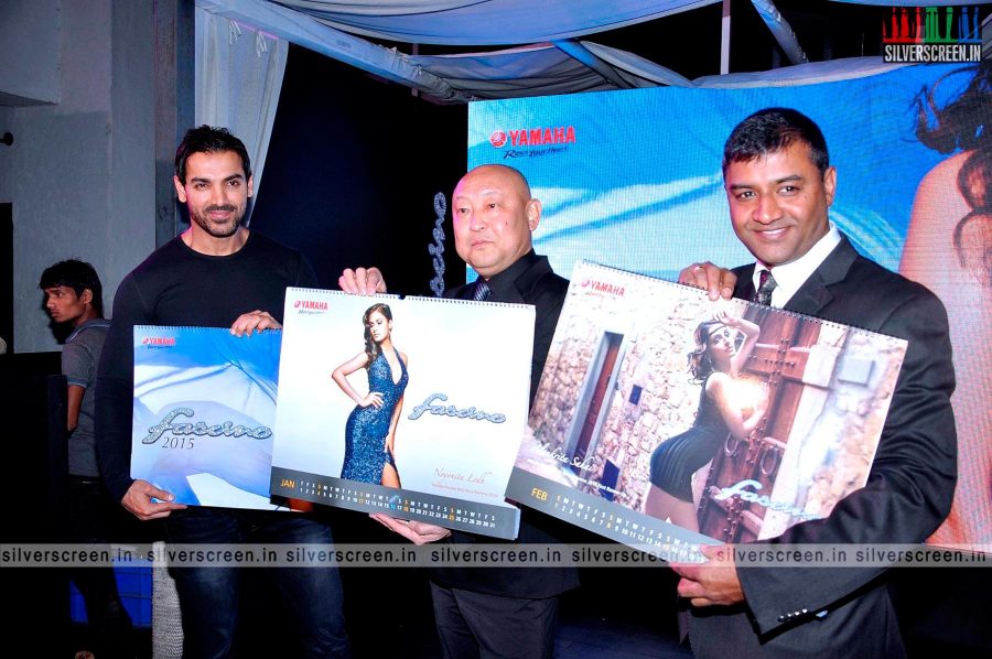 john-abraham-yamaha-fascino-calendar-launch-photos-028.jpg