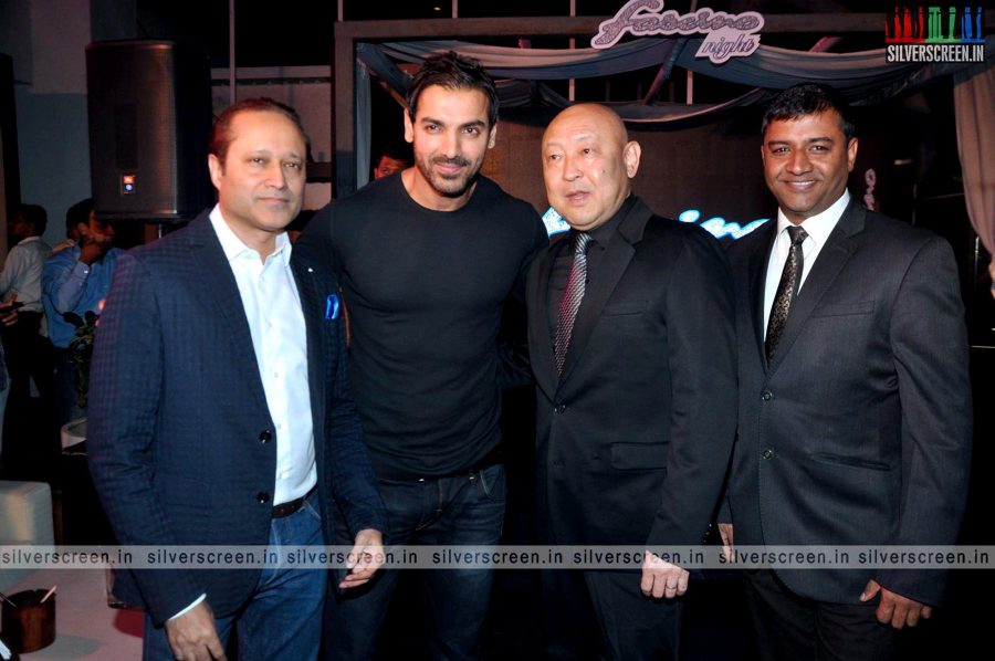 john-abraham-yamaha-fascino-calendar-launch-photos-054.jpg