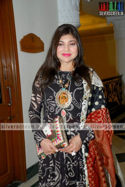 juhi-chawla-the-curse-of-the-winwoods-book-launch-photos-001.jpg